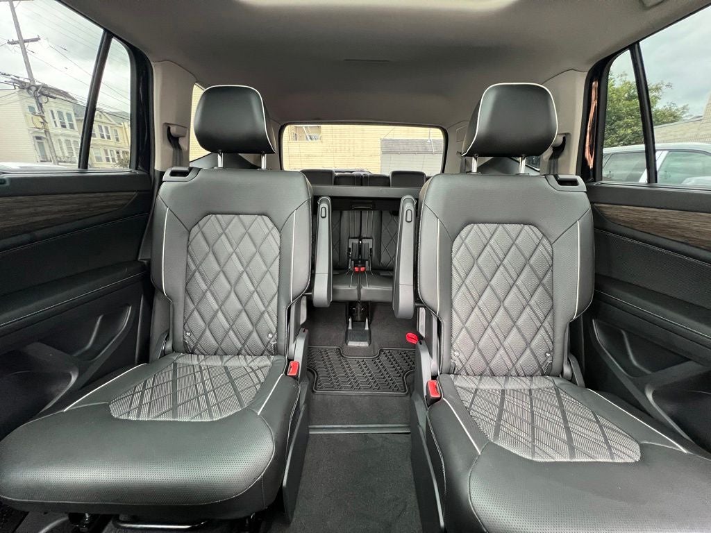 2024 Volkswagen Atlas 2.0T SEL Premium R-Line