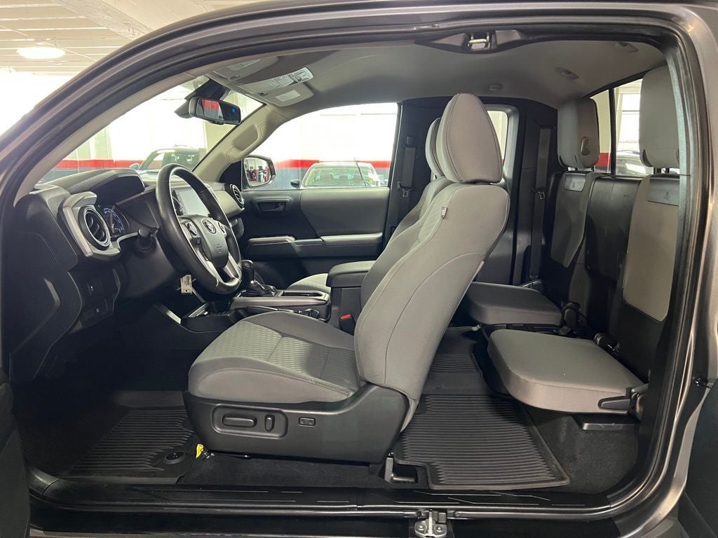 2022 Toyota Tacoma SR5 V6