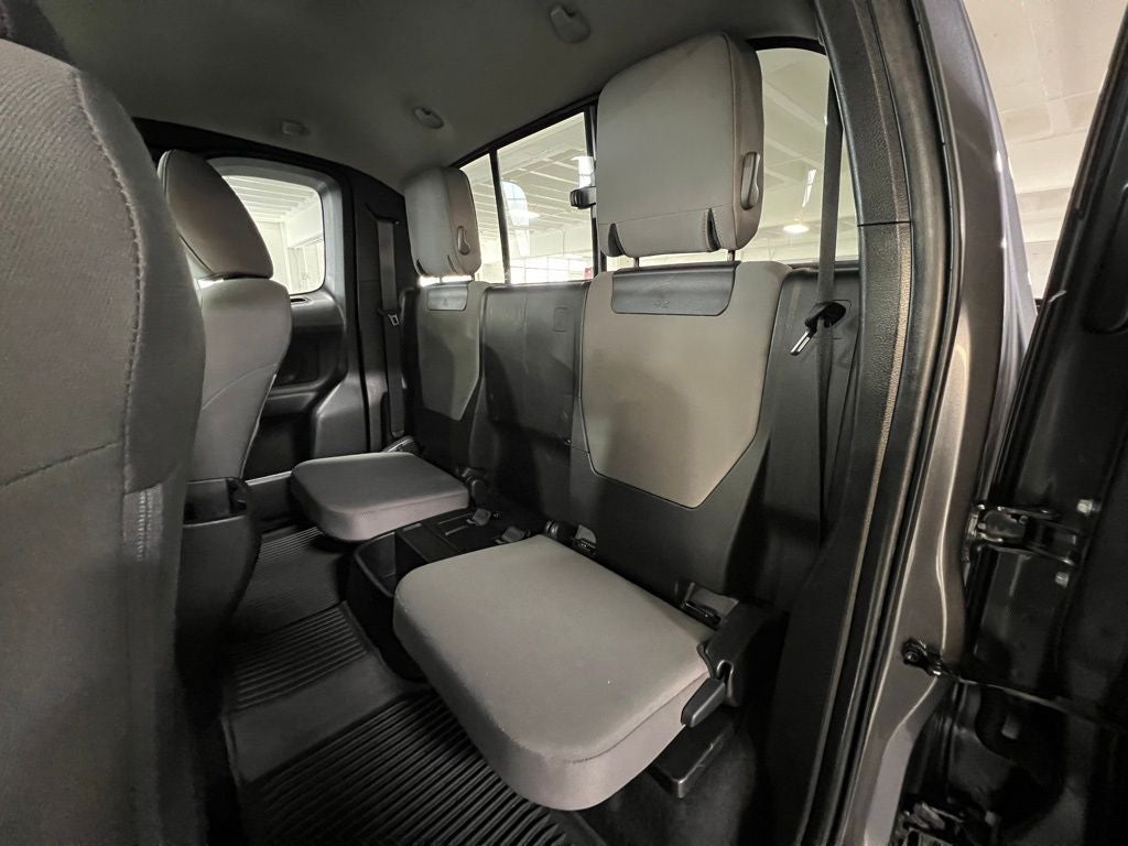 2022 Toyota Tacoma SR5 V6