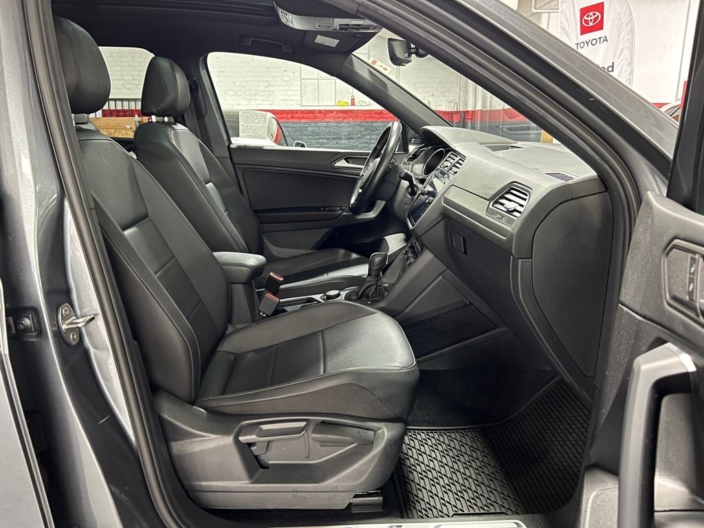 2020 Volkswagen Tiguan 2.0T SE R-Line Black 4Motion