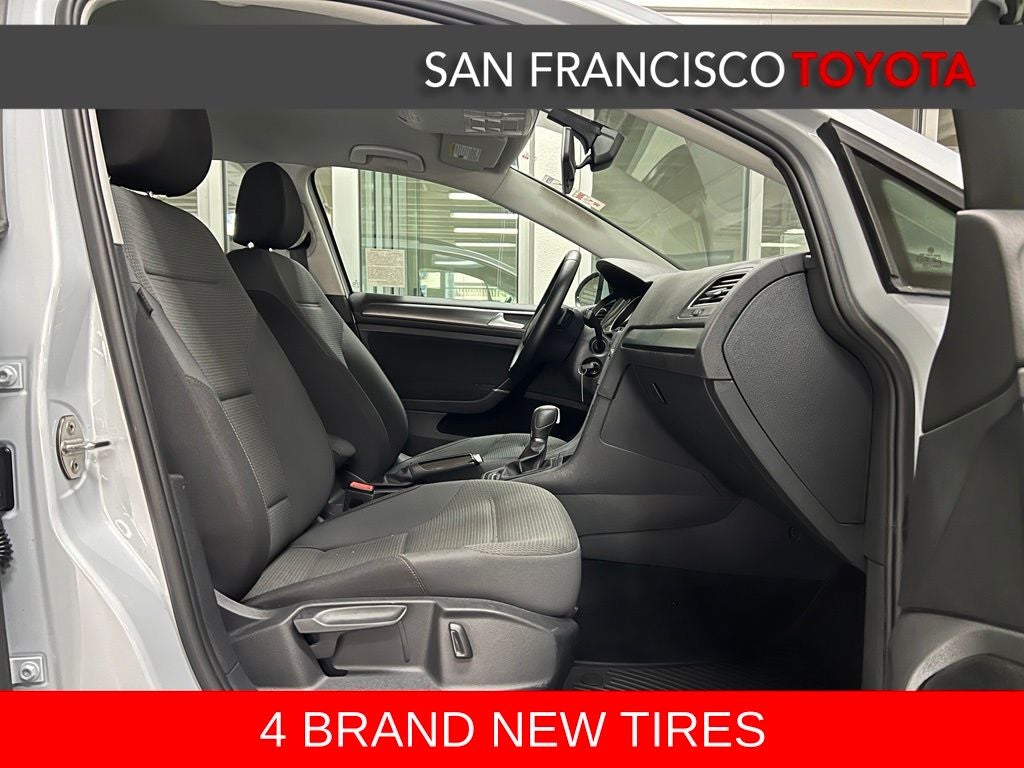2019 Volkswagen Golf SportWagen S