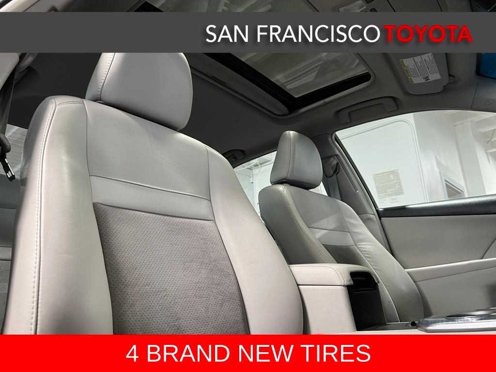 2012 Toyota Camry Hybrid XLE