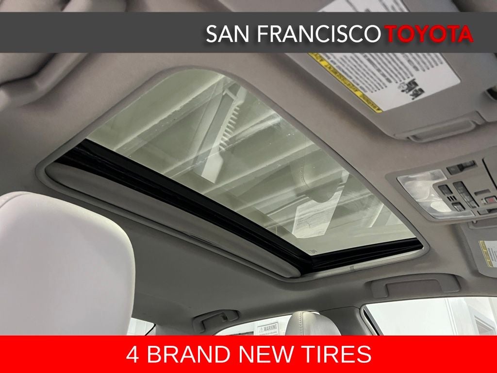 2012 Toyota Camry Hybrid XLE