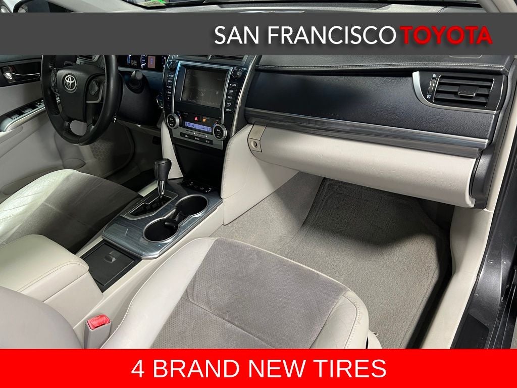 2012 Toyota Camry Hybrid XLE