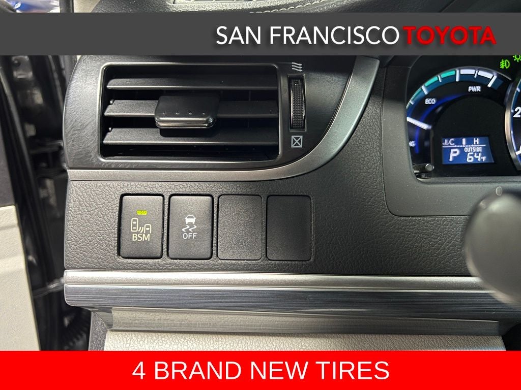 2012 Toyota Camry Hybrid XLE