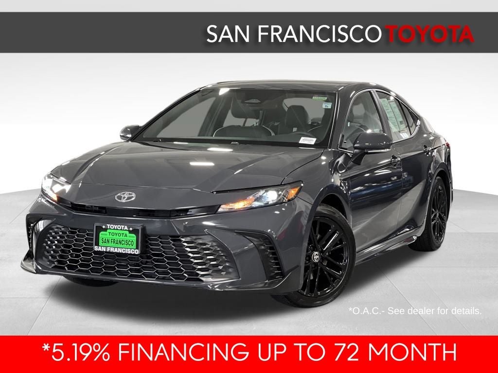 2026 Toyota Camry SE Hybrid's photo