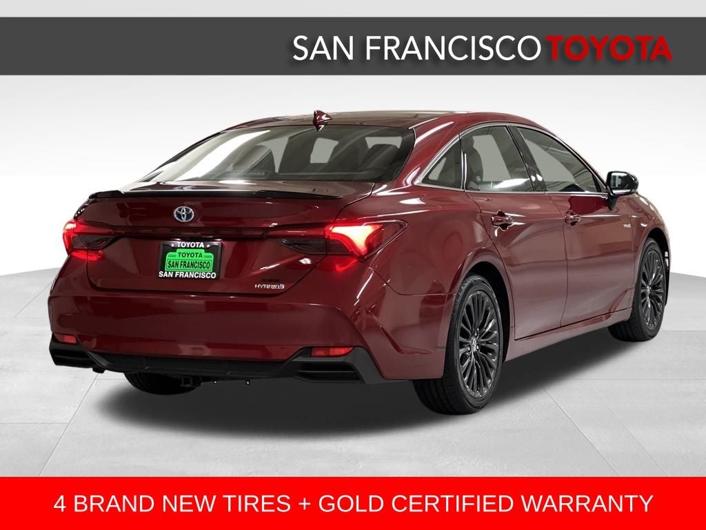 2021 Toyota Avalon Hybrid XSE