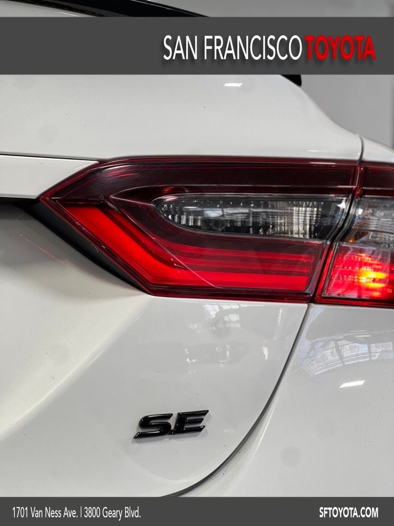 2023 Toyota Camry Hybrid SE
