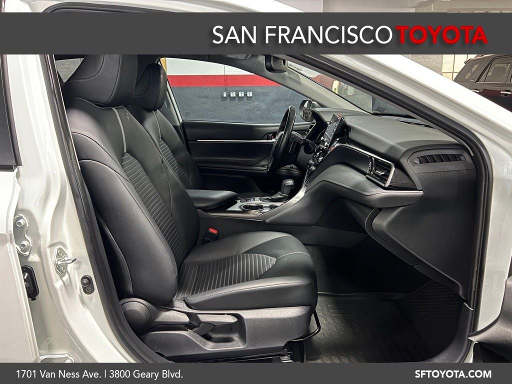 2023 Toyota Camry Hybrid SE