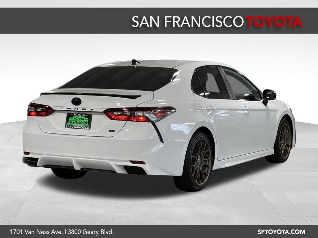 2023 Toyota Camry Hybrid SE