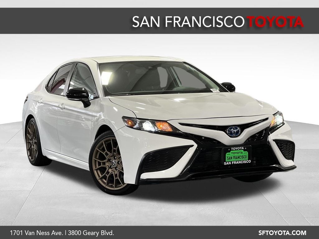2023 Toyota Camry Hybrid SE