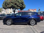 2021 Toyota Highlander Hybrid Platinum