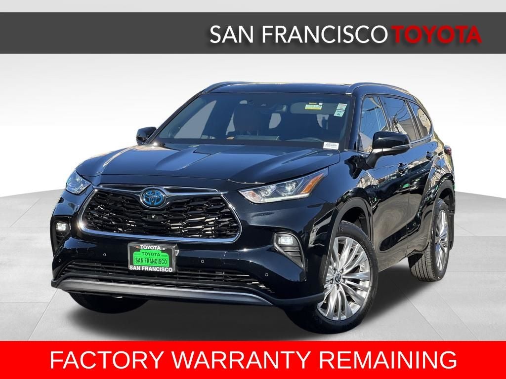 2023 Toyota Highlander Hybrid Platinum