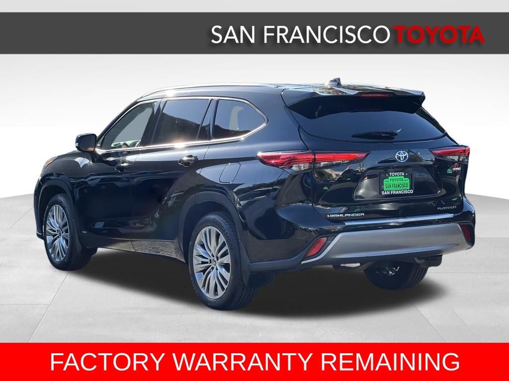 2023 Toyota Highlander Hybrid Platinum