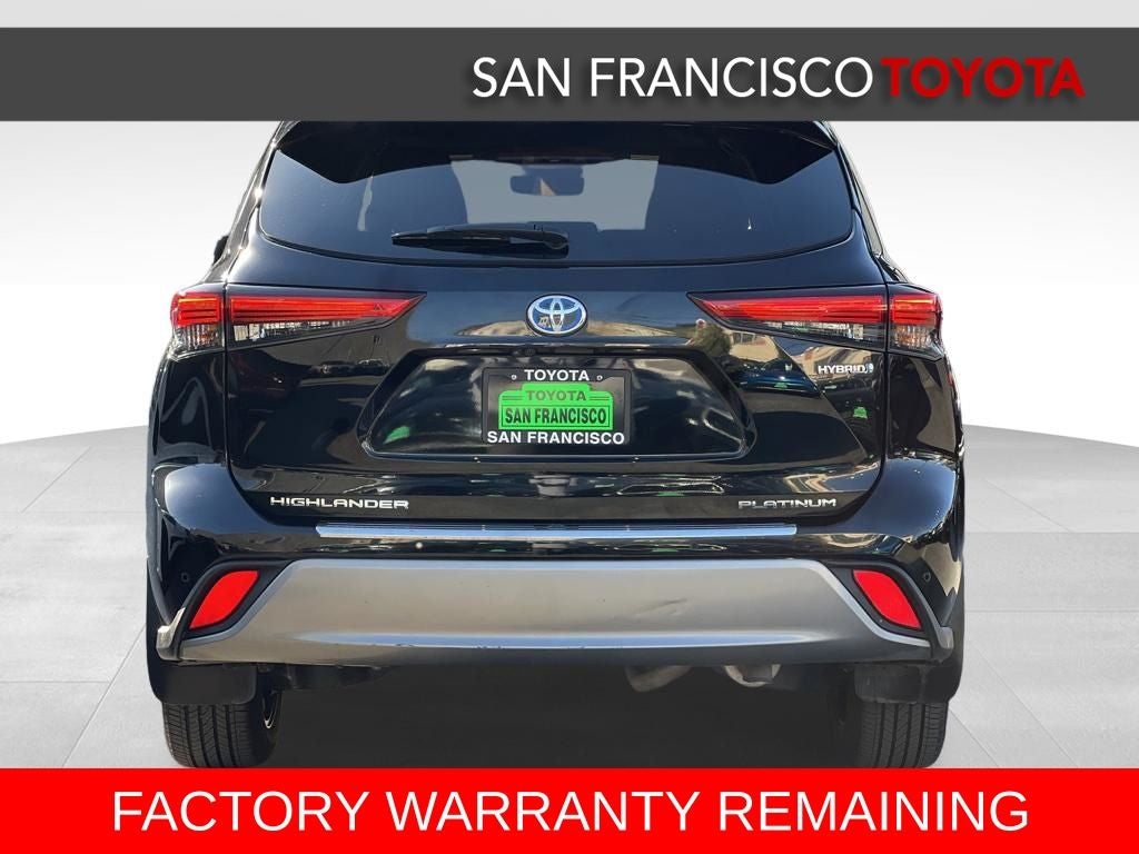 2023 Toyota Highlander Hybrid Platinum