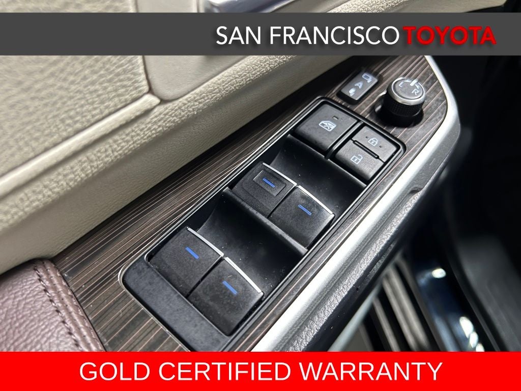 2022 Toyota Sienna Platinum 7 Passenger