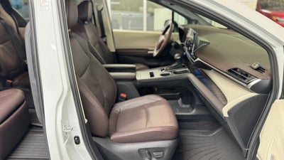 2023 Toyota Sienna Platinum 7 Passenger