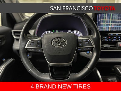 2022 Toyota Highlander Platinum