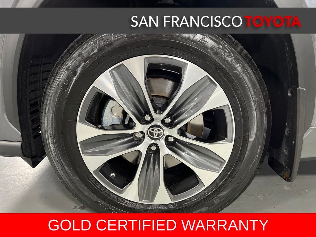 2022 Toyota Highlander Hybrid XLE