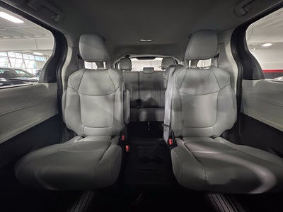 2023 Toyota Sienna XLE 8 Passenger