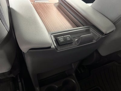 2023 Toyota Sienna XLE 8 Passenger