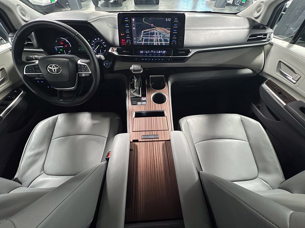 2023 Toyota Sienna XLE 8 Passenger
