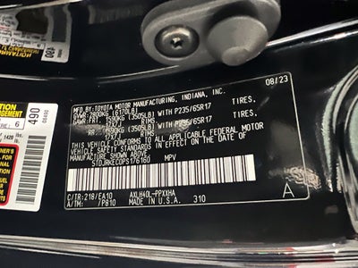 2023 Toyota Sienna XLE 8 Passenger