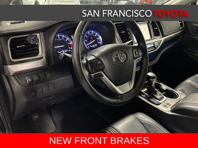 2018 Toyota Highlander SE