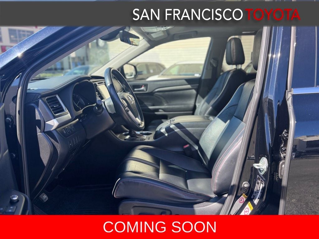 2019 Toyota Highlander SE