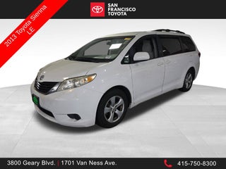 2013 Toyota Sienna LE 8 Passenger