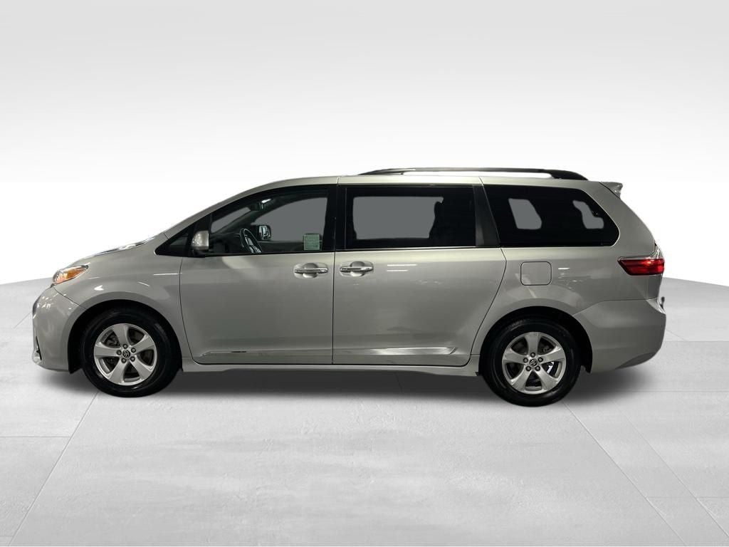 2020 Toyota Sienna LE 8 Passenger