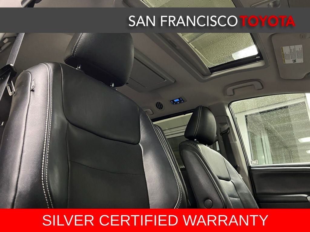 2016 Toyota Sienna SE Premium 8 Passenger