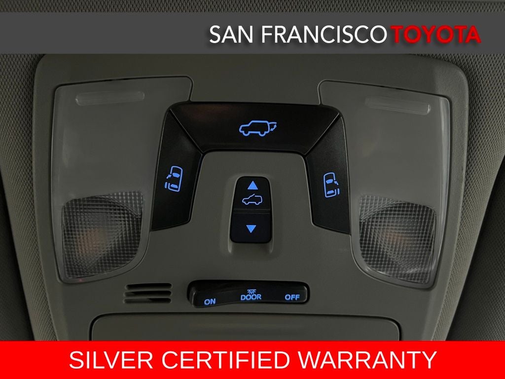 2016 Toyota Sienna SE Premium 8 Passenger