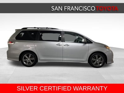 2016 Toyota Sienna SE Premium 8 Passenger