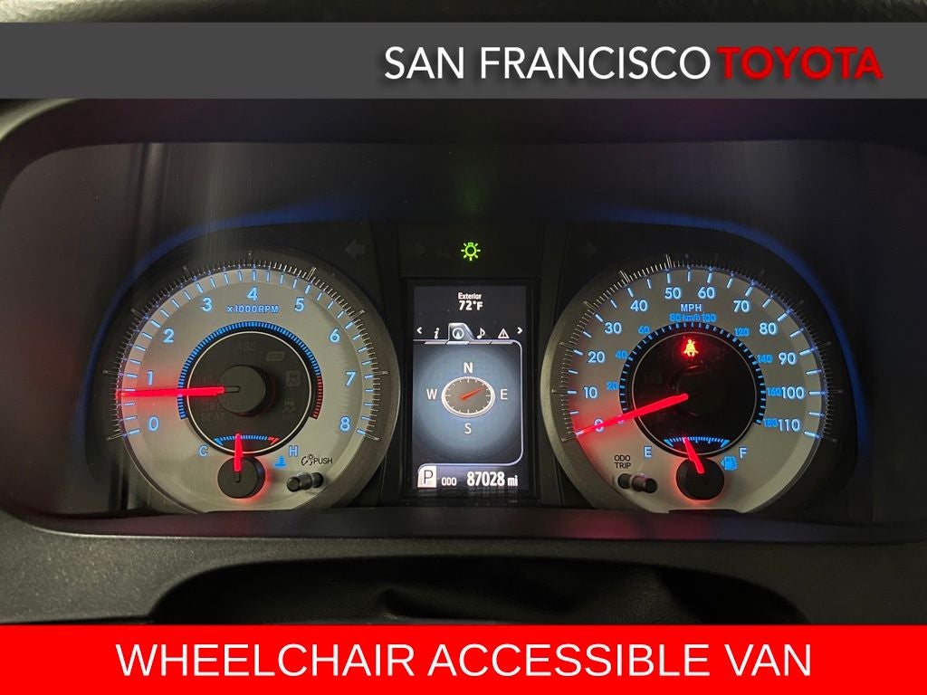 2017 Toyota Sienna SE 8 Passenger