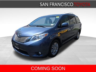 2016 Toyota Sienna XLE Premium 8 Passenger