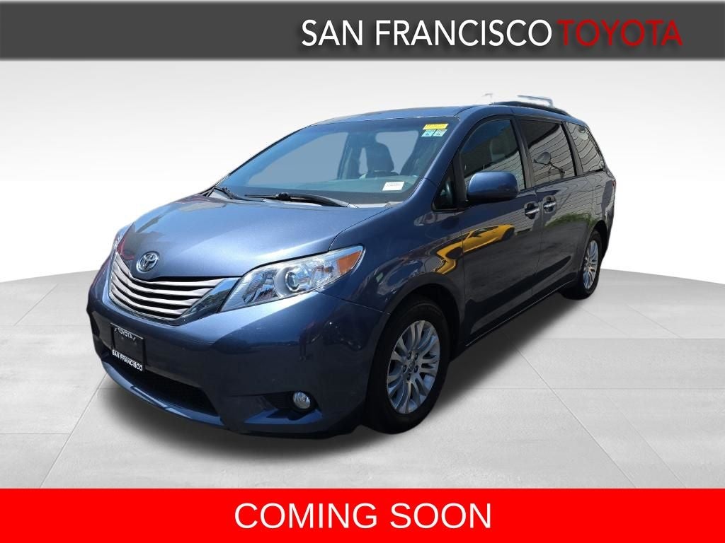 2016 Toyota Sienna XLE Premium 8 Passenger