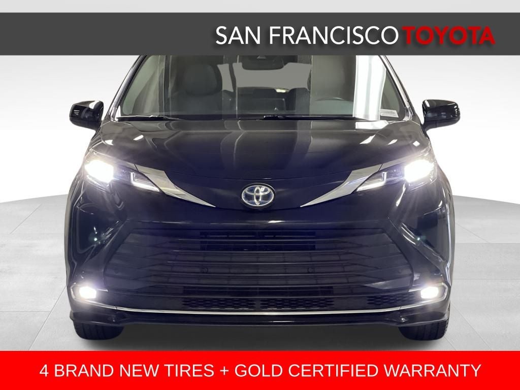 2024 Toyota Sienna XLE 8 Passenger
