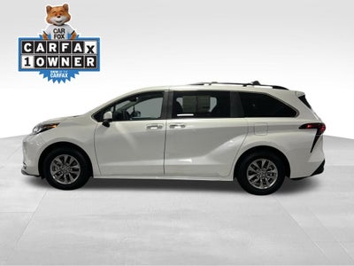2026 Toyota Sienna XLE 8 Passenger