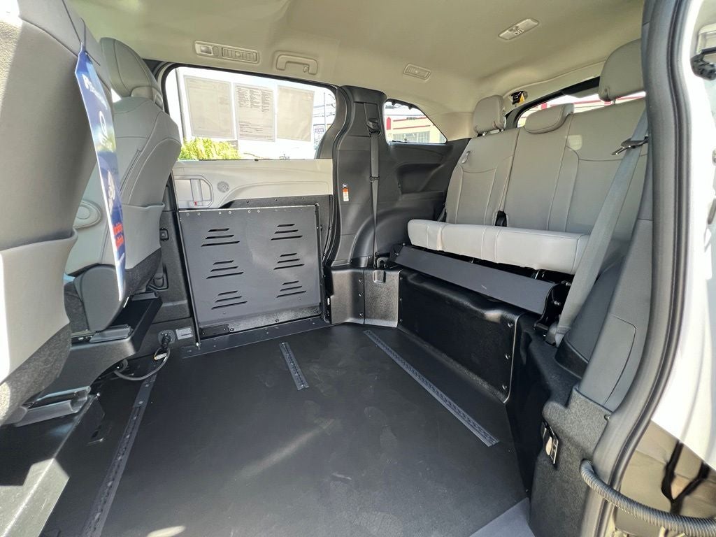 2026 Toyota Sienna XLE BRAUN MOBILITY