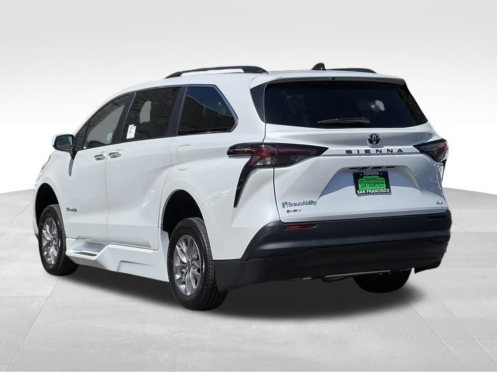 2026 Toyota Sienna XLE BRAUN MOBILITY