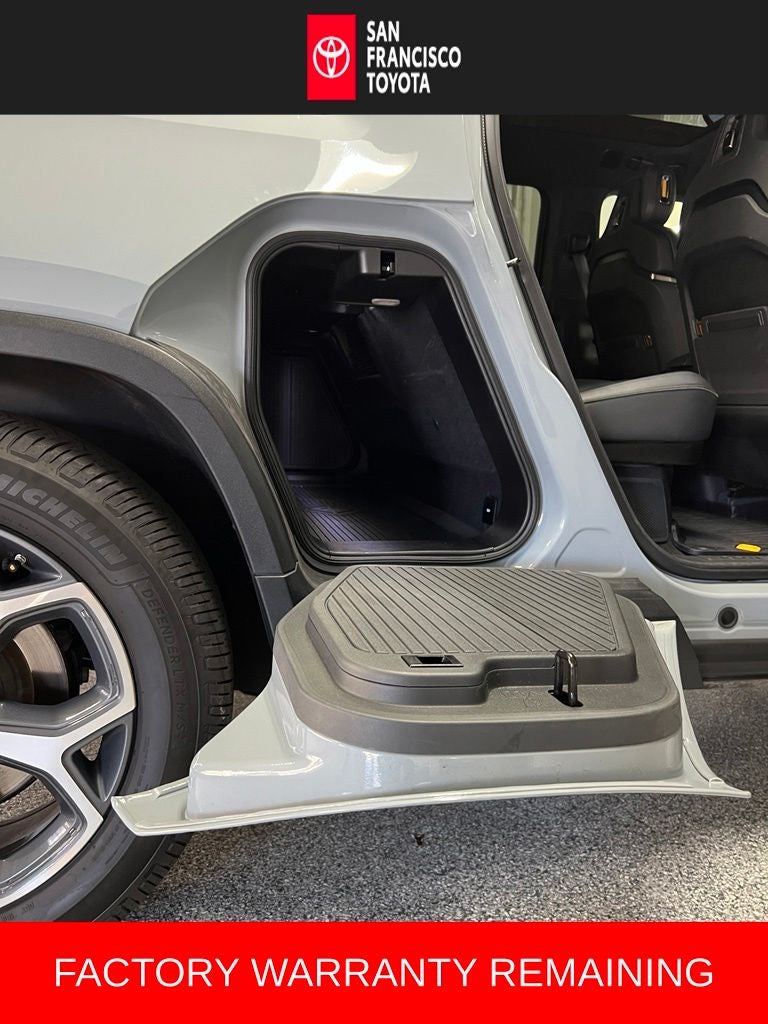 2022 Rivian R1T Adventure