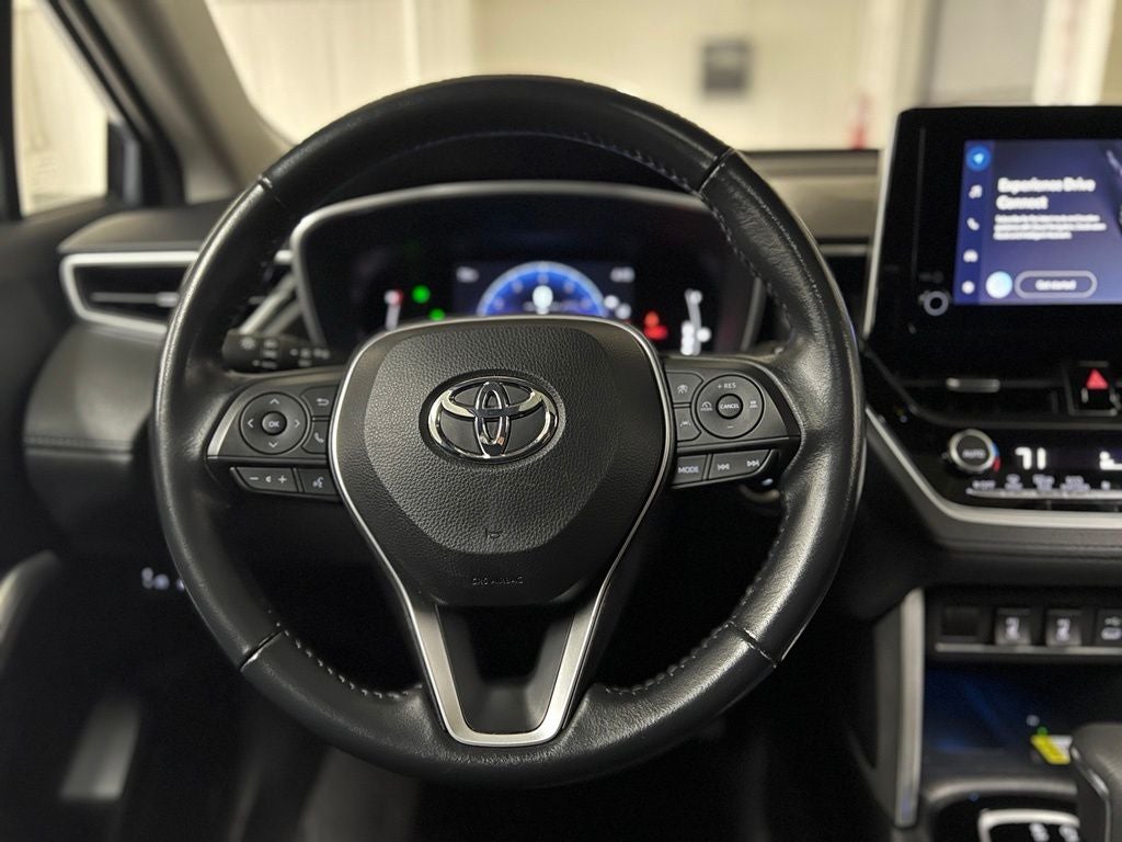 2023 Toyota Corolla Cross XLE