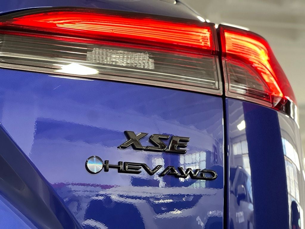 2025 Toyota Corolla Cross Hybrid XSE