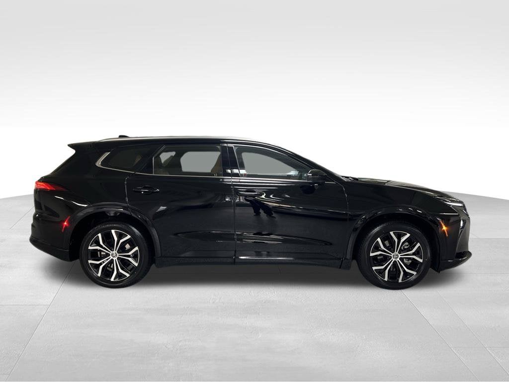 2026 Toyota Crown Signia XLE