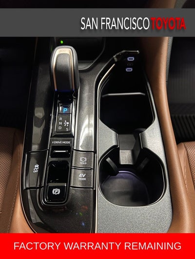 2025 Toyota Crown Signia XLE