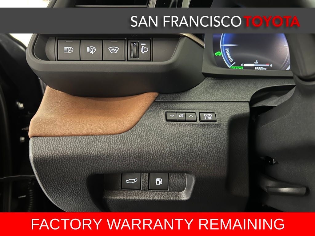 2025 Toyota Crown Signia XLE