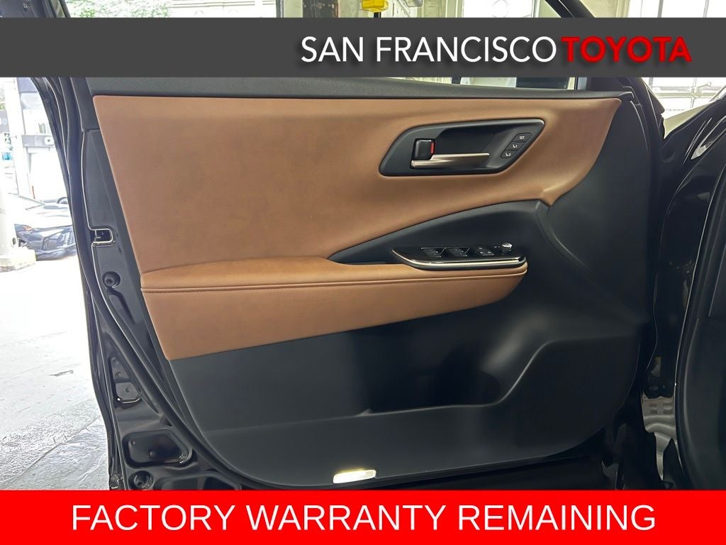 2025 Toyota Crown Signia XLE