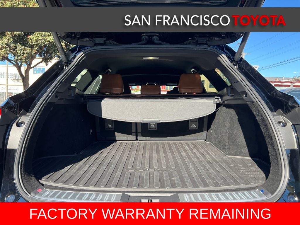 2025 Toyota Crown Signia XLE