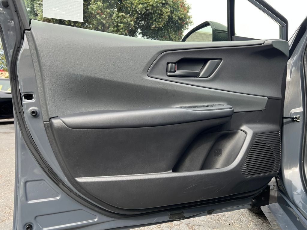 2023 Toyota Prius LE